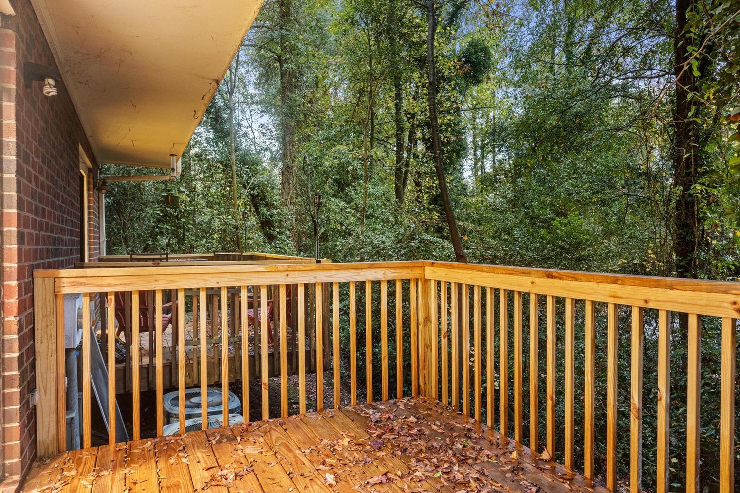 Building Photo - 170 Northview Dr