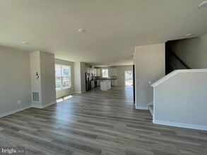 Building Photo - 2244 Barhill Wy