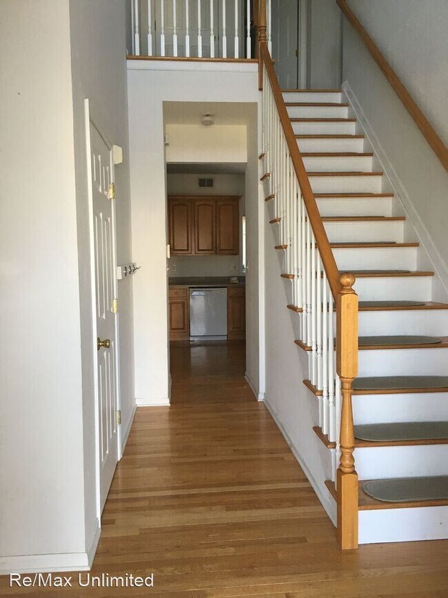 Building Photo - 3 br, 2.5 bath House - 13 Old Forge Drive