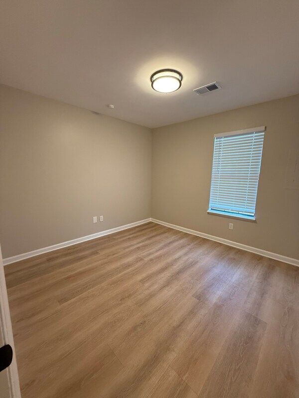 Building Photo - 8303 Mountain Pass