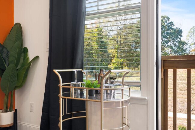 Building Photo - 1131 Fairway Green Ln