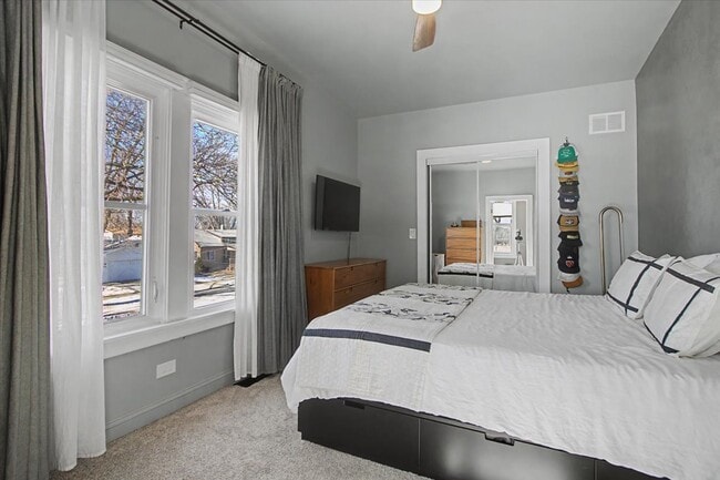 Building Photo - 136 E Jackson St