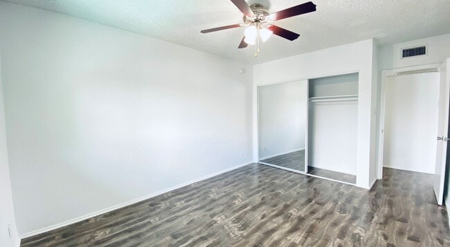 Building Photo - Stunning Upgraded 1 Bed/1 Bath with a Spacious Floorplan & Balcony!