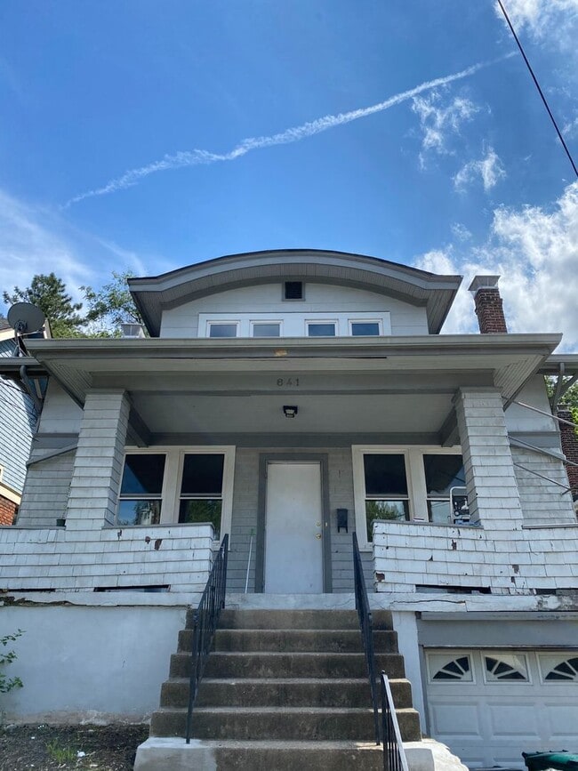 Building Photo - 641 Clemmer Ave