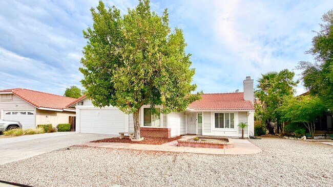 Building Photo - Recently updated Single-Story Home in the lovely community of Wildomar!