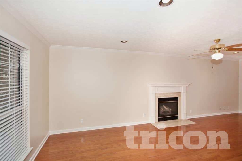 Building Photo - 2041 Glastonbury Dr