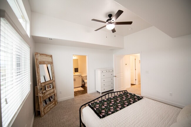 Building Photo - 5154 Capricco Ct