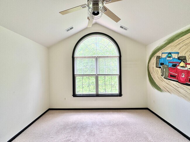 Building Photo - GORGEOUS FORMER MODEL HOME - MINUTES TO QUANTICO