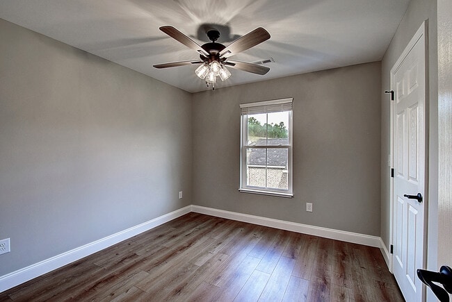 Building Photo - 520 Catalina Ct