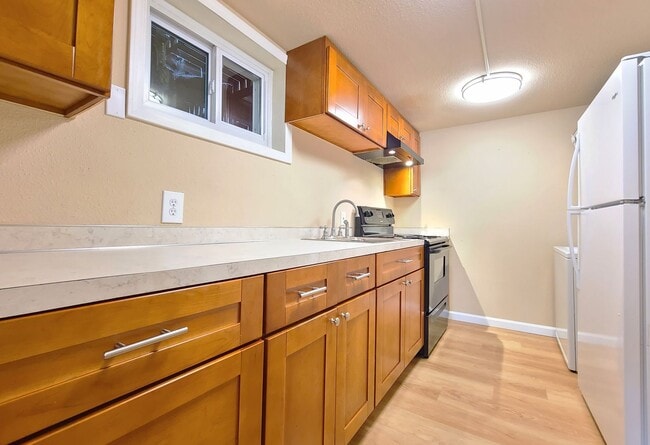 Building Photo - Ground Floor 1 Bed/1 Bath Apartment close ...