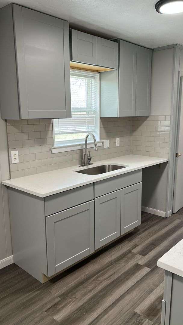 Building Photo - Newly renovated Home Available for Lease