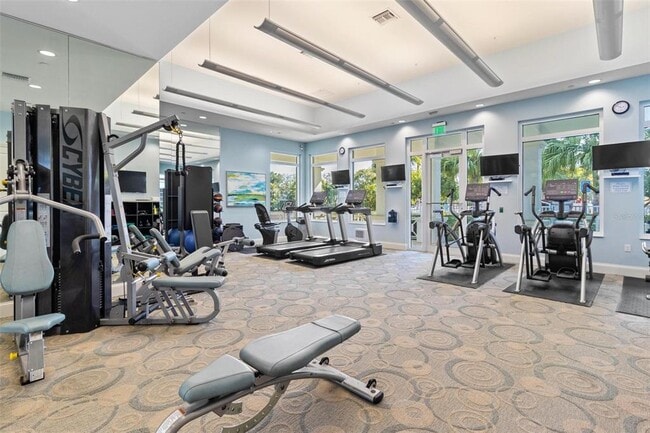 Building Photo - 1325 Snell Isle Blvd NE