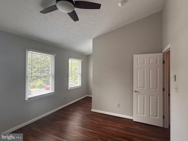 Building Photo - 1635 Elkwood Ct