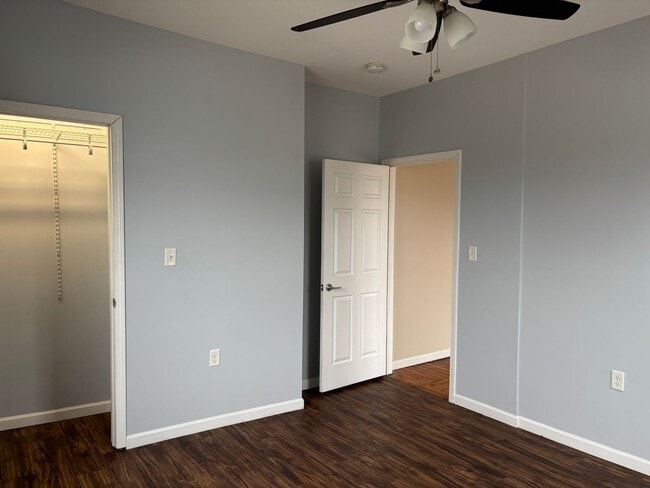 Building Photo - 580 Amherst St