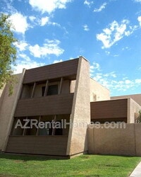 Building Photo - 635 W 13th St