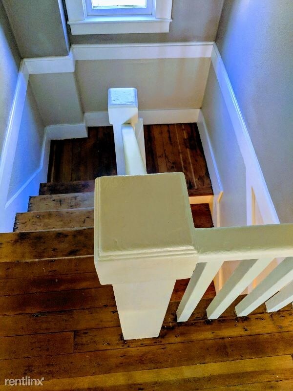 Building Photo - 5 br, 1.5 bath House - 1280 4th Street NE