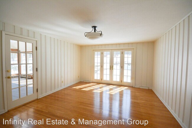 Building Photo - 3 br, 3 bath House - 1010 6th St SW
