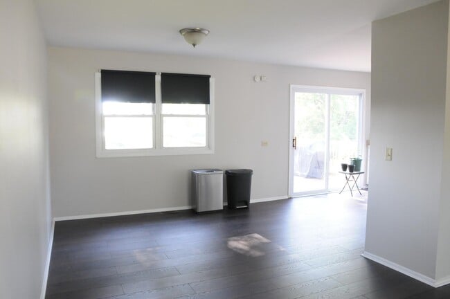 Dining Room - 152 Farm Gate Ln