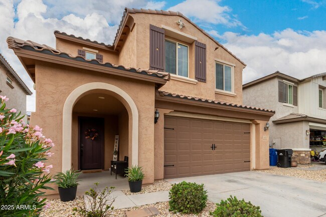 Building Photo - 5418 S Vincent