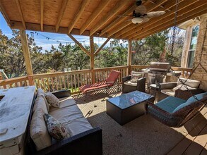 Building Photo - 7306 Ellaview Ln