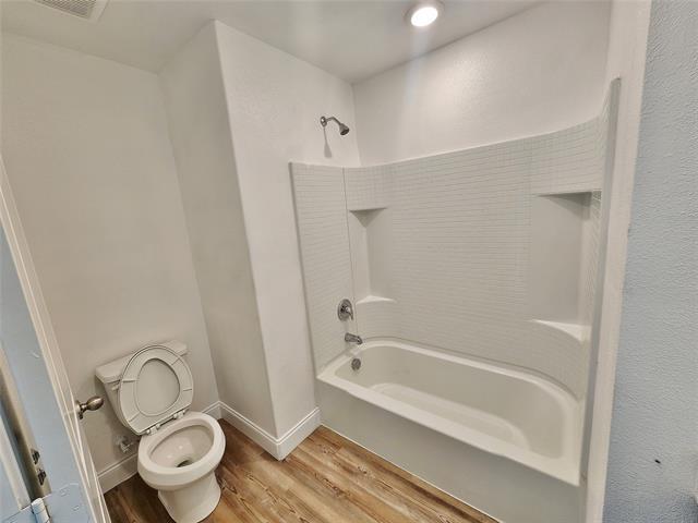 Building Photo - 837 Serena Dr