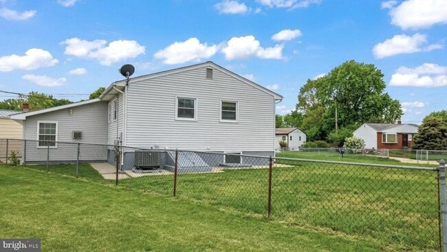 Building Photo - 361 David Hall Rd