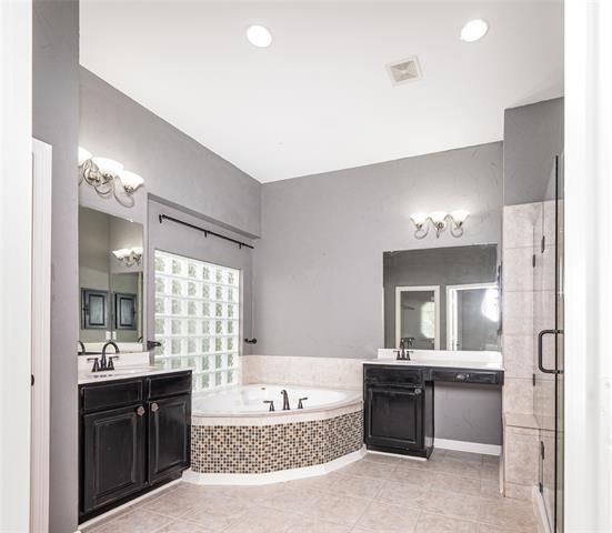 Building Photo - 8609 Forsythia Dr