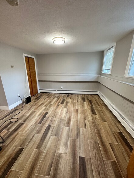 Building Photo - 108 Pearl St