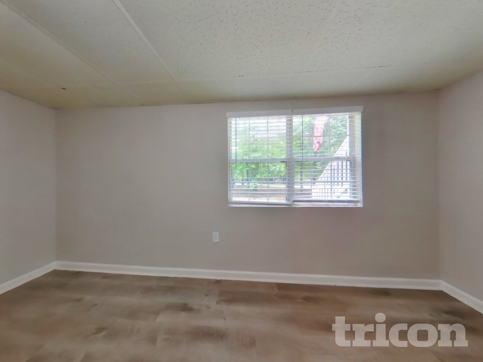 Building Photo - 65 Applewood Cir