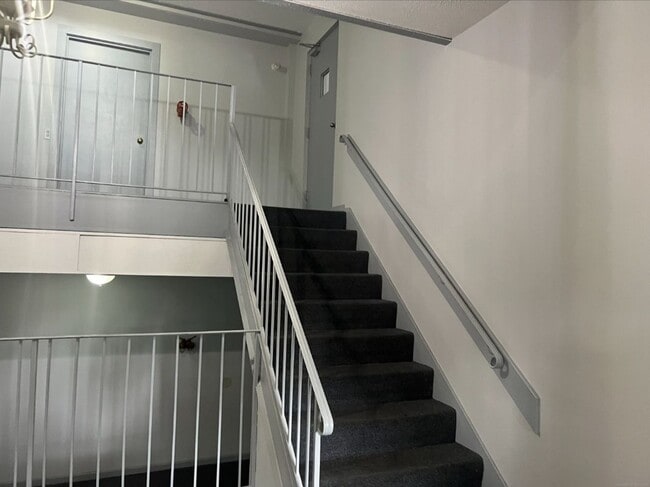 Building Photo - 1120 New Haven Ave
