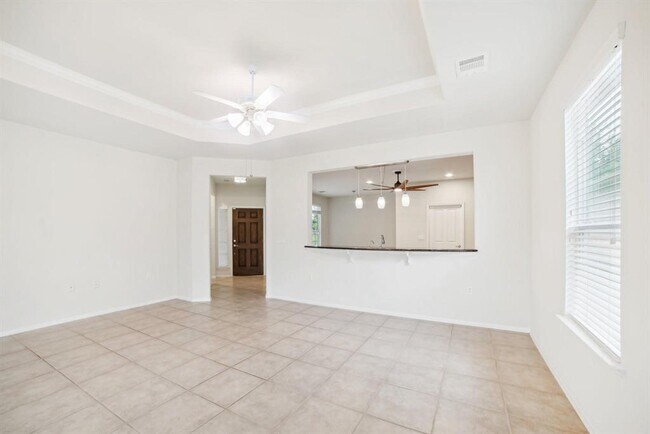 Building Photo - 207 Trinity Lane