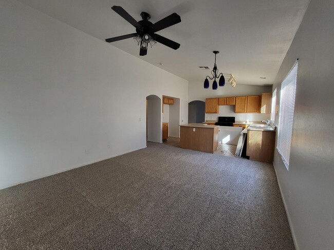 Building Photo - House For Rent In El Mirage