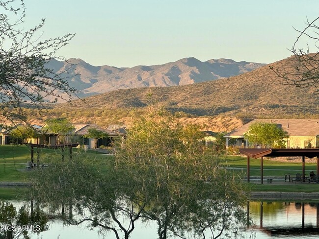 Building Photo - 3231 Huckleberry Wy