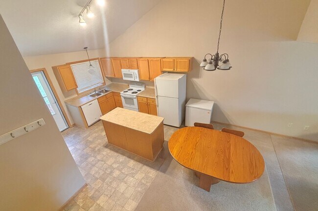 Building Photo - 1040/1044 4th St SE, Forest Lake, MN 55129 (duplex)