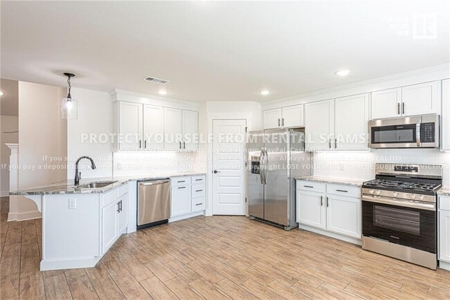 Building Photo - 51 W Pitts St