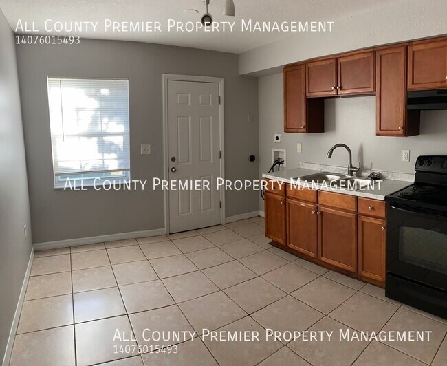 Building Photo - 114 Eaton St