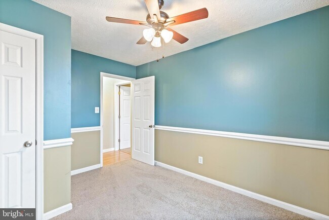Building Photo - 520 Buckstone Garth