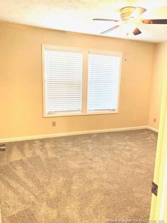 Building Photo - 6771 Willowbrook Dr