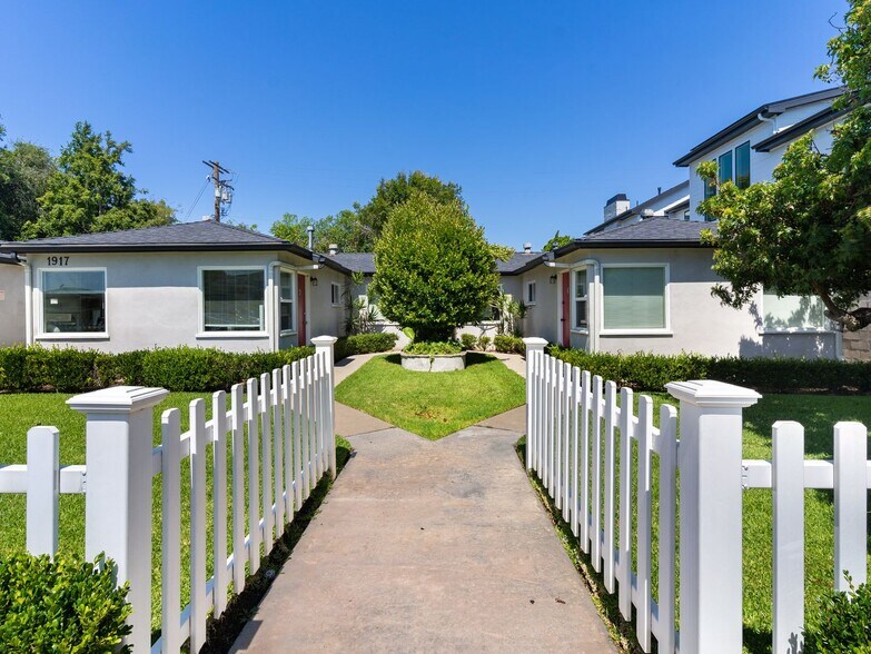 Building Photo - 1911 Church St