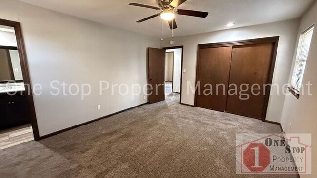 Building Photo - Beautiful Split Level Home w/ 4 Bedroom an...