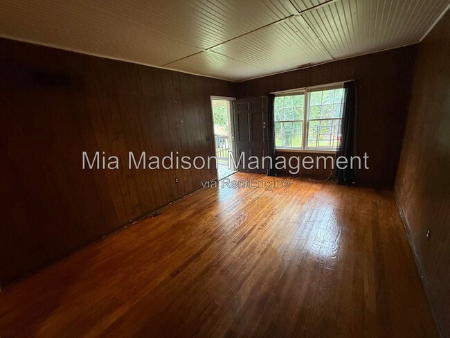 Building Photo - 115 Hibiscus Ave