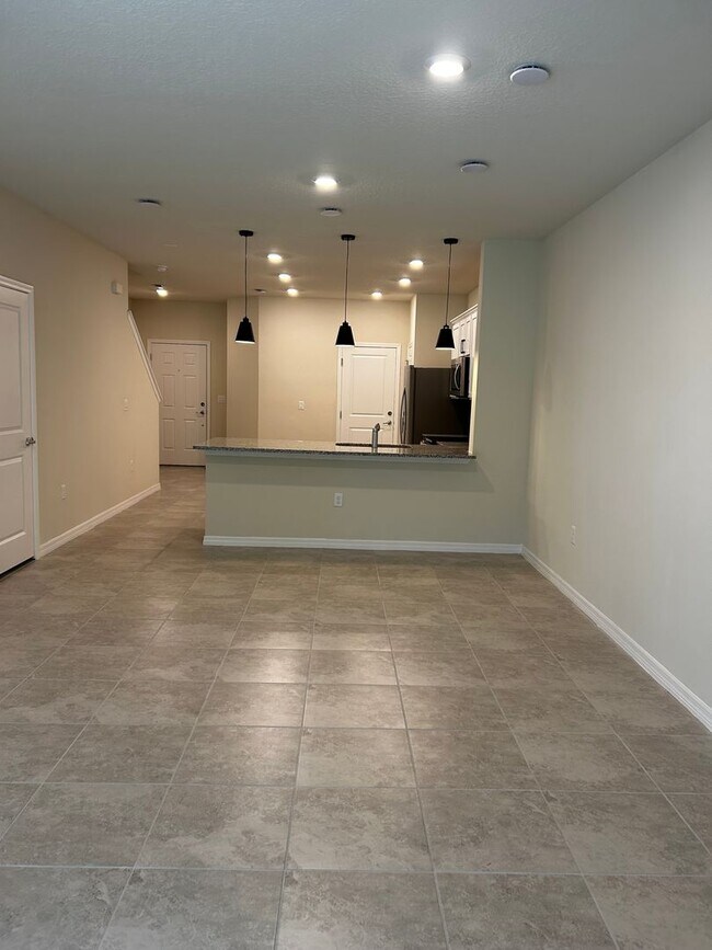 Building Photo - Move In ASAP!! - Brand New 3 bedroom 2.5 bath Townhouse for rent in Kissimmee, FL.
