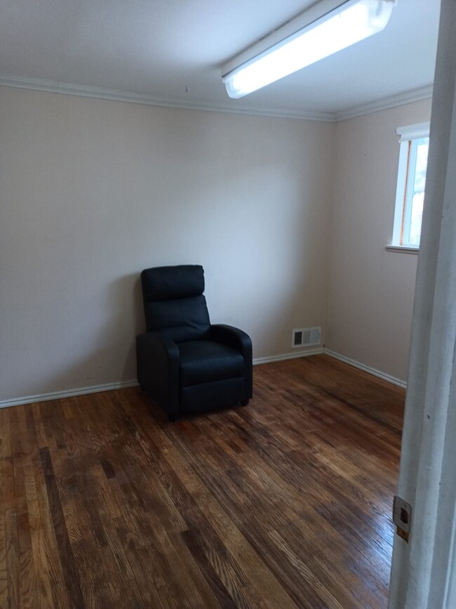 Building Photo - 2836 Canyon Rd