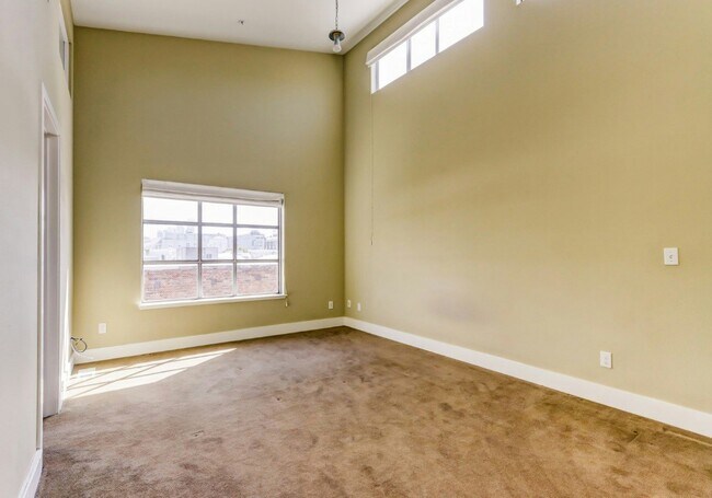 Building Photo - 725 Tehama St