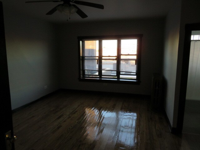 Building Photo - 4019 W Irving Park Rd