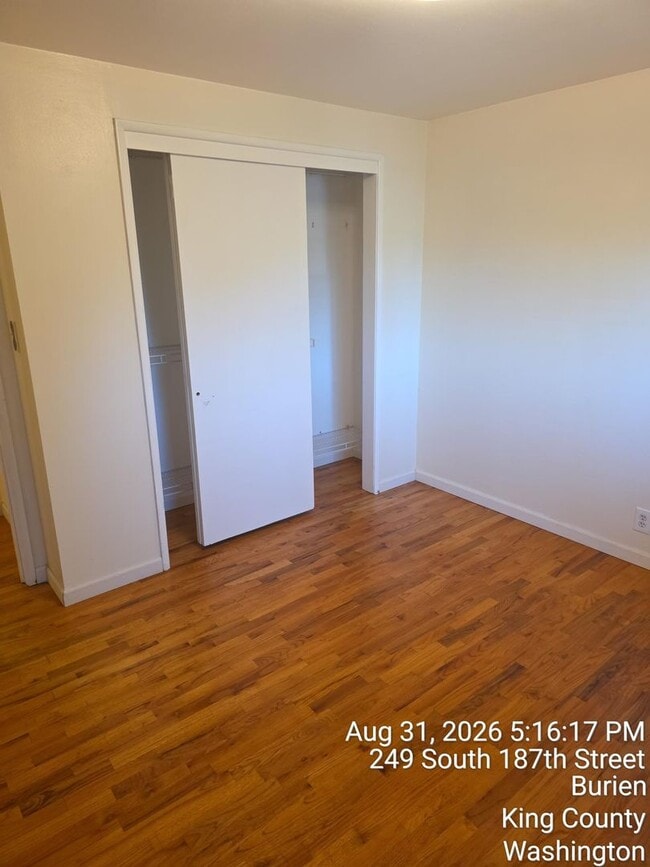 Building Photo - 249 S 187th St