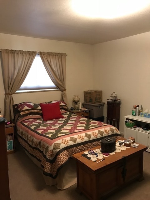 Building Photo - 2 Bedroom/2 Bath Duplex with attached gara...