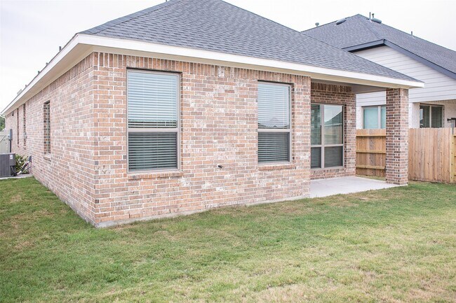 Building Photo - 10465 Wild Rice