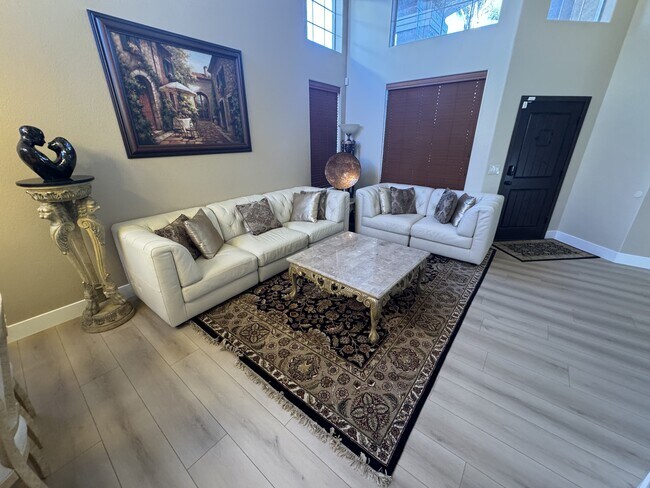 Building Photo - 10 Rhine Cir