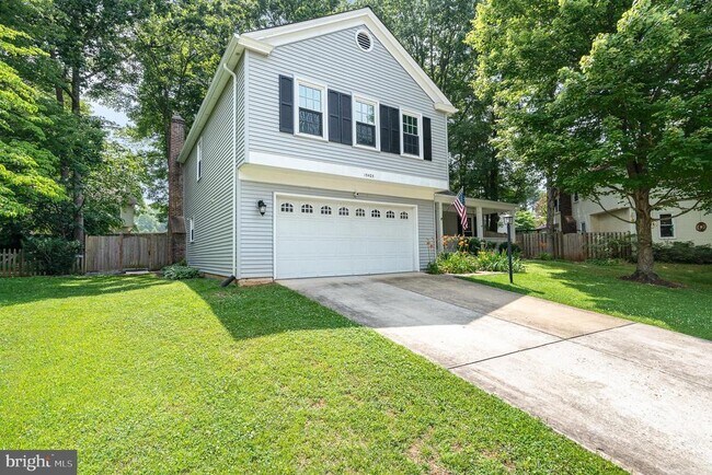 Building Photo - 15425 Beachview Dr
